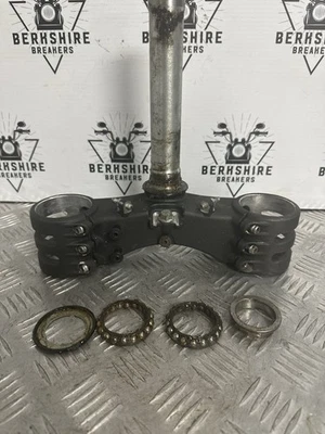 DUCATI PANIGALE 1199 S HORQUILLA INFERIOR YUGO ABRAZADERA ÁRBOL CON COJINETE Y SELLOS OEM Foto 1 de 4