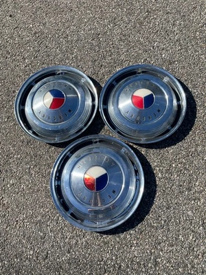 Mercury Meteor Monterey Comet 1962 1963 tapacubos de lujo de 14 pulgadas cubiertas de rueda Foto 1 de 4