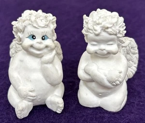 Set Of 2 Vintage Original Artmark Miniature White Ceramic Angel Cherub Babies - Picture 1 of 10
