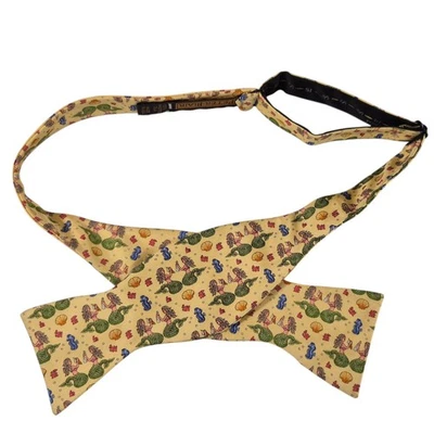 Peter Blair EE. UU. Amarillo Verde Rojo Sirena Criaturas Marinas Pajarita de Seda NUEVO Foto 1 de 4