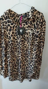 V VERY SIZE 20 Blouse Shirt top Oversize Leopard Print animal print - Picture 1 of 3