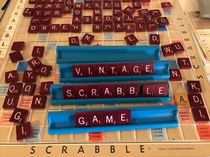Scrabble Deluxe 1977 Edition Game Turntable Instructions Vintage Burgundy Tile - Picture 1 of 16