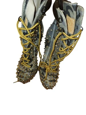 Botas de plataforma de camuflaje  Foto 1 de 4