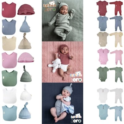 SOFT TOUCH Baby Mädchen Bodysuit Babys Babygrow Jungen gerippter Schlafanzug Fliege Beanie Mütze Lätzchen
