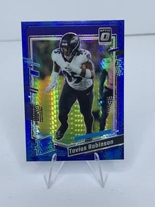 2023 Panini Donruss Optic - Rated Rookie Blue Glitter Prizm #208 Tavius Robinson - Bild 1 von 3