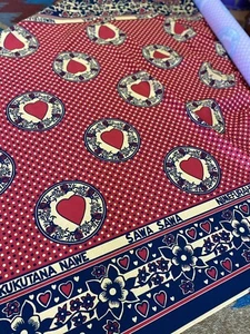Walt Disney’s Animal Kingdom cast exclusive Costume fabric - Picture 1 of 2