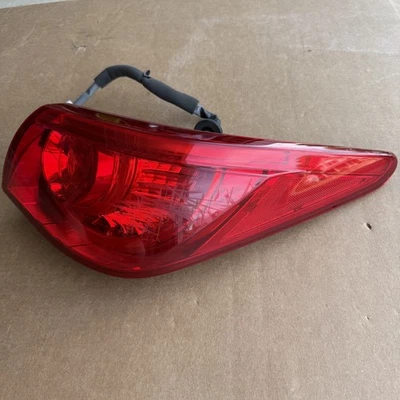 2014 2015 INFINITI Q50 ПРАВЫЙ ЗАДНИЙ ФОНАРЬ OEM Б/У  - Изображение 1 из 4