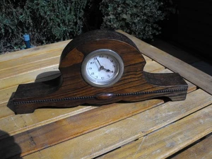 vintage Small Oak Mantle Clock works well - Picture 1 of 4