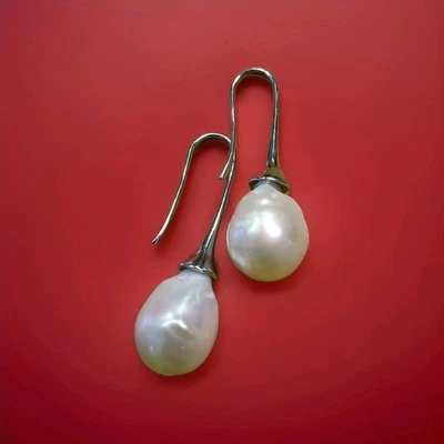 Minimalistische Tropfen Ohrringe Mit Barockperlen, Ein Unikat - Bild 1 von 3