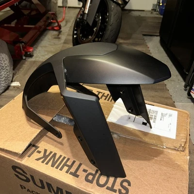 Guardabarros delantero KTM 1390 Superduke R Evo  Foto 1 de 4