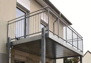 Vorstellbalkon 3,5 m x 1,5 m Anbaubalkon Stahl feuerverzinkt Fertigbalkon - Bild 1 von 8