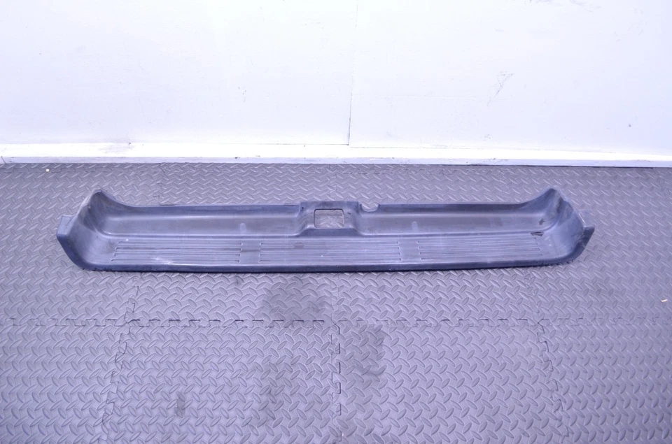 96-02 TOYOTA 4RUNNER PARACHOQUES SUPERIOR TRASERO ESTRIBO PLACA RASGUÑO CUBIERTA PANEL OEM Foto 1 de 4