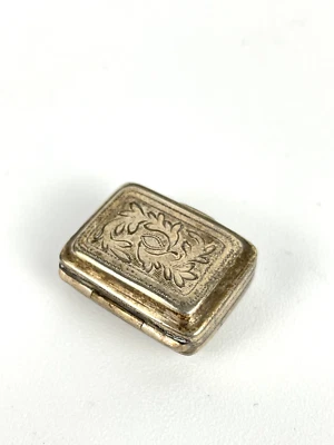 Vinagreta de ley alrededor de 1820 por J Bettridge de Birmingham  Foto 1 de 4