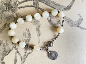 Ancien Bracelet Dizainier en Argent et Nacre - Vierge Marie - Foto 1 di 3