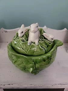 Vintage Holland Mold Cabbage white Rabbits W/ Black Eyes Bowl with Lid - Picture 1 of 13