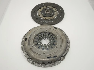 VW Tiguan AD BW Clutch and Pressure Plate 240mm New Genuine 04L141015AX - Image 1 of 4
