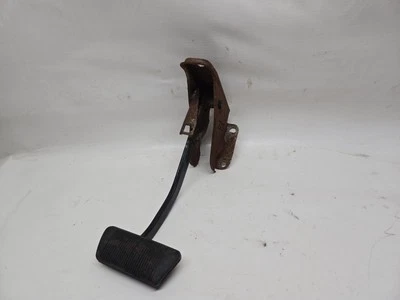 Conjunto de pedal de freno de transmisión automática Jeep Grand Cherokee ZJ 93-98  Foto 1 de 4