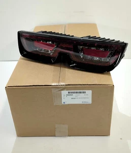 New OEM genuine GM EXPORT LED Tail Light Lamp 2012-2013 Camaro European 22829424 - Picture 1 of 8