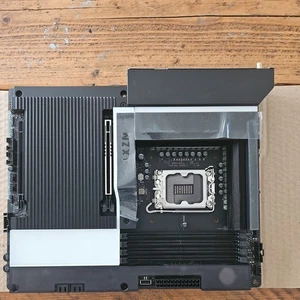 Płyta główna NZXT N9 Z890, czarna, Intel Z890, S1851 / 1700, DDR5, PCIe 5.0, 5 x M - Zdjęcie 1 z 5