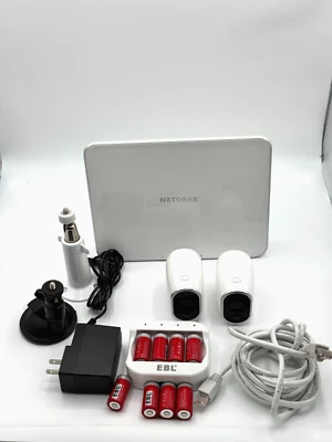 NETGEAR ARLO Cámara Configuración Paquete de 2 Value Kit con Baterías Recargables + Cargador Foto 1 de 4