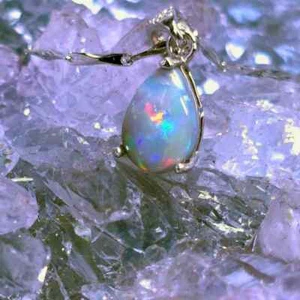 Nyara of the Veiled Flame Lightning Ridge Dark Opal 0.80ct 925 Silver Necklace - Picture 1 of 8