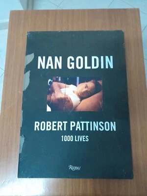 Nan Goldin - Robert Pattinson - 1000 Lives - RARE - Immagine 1 di 4