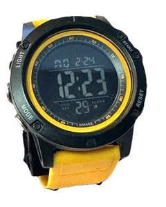 Reloj deportivo digital Smael para hombre con correa amarilla, batería nueva - Imagen 1 de 6