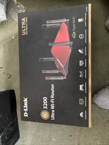 D-Link DIR-890L AC3200 Wi-Fi Gigabit Router - Picture 1 of 6