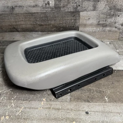 Chevrolet Tahoe GMC Yukon 2003-2006 consola central tapa de plástico gris reposabrazos OEM Foto 1 de 4