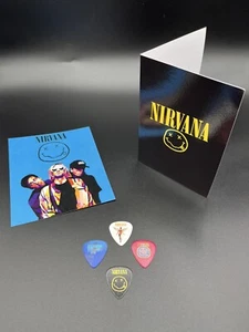 NIRVANA GUITAR PLECTRUM KURT COBAIN 0.71MM WITH ART CARD Set Grunge Kurt Cobain - Picture 1 of 4