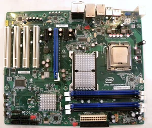 Intel DP43BF Core 2 Quad/PCIe/LGA 775/DDR2/P43/DDR3/ATX Motherboard - Picture 1 of 10