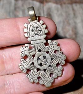Colgante Cruz Metal Cristiano Ortodoxo Copto Etíope Hecho a Mano Etiopía África - Imagen 1 de 3