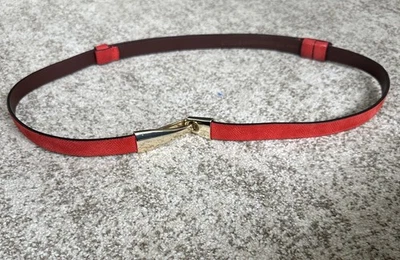 Cinturón Mujer Chico’s Rojo Cuero Texturizado Ajustable M/L Foto 1 de 4