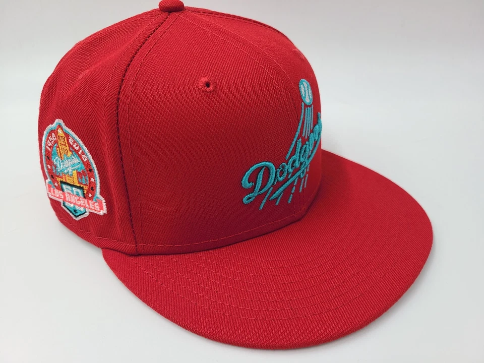Parche del 60 aniversario de los Dodgers de Los Ángeles New Era 59Fifty gorra ajustada 7 3/8 Foto 1 de 4