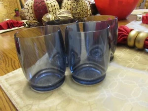Lovely Blue iridescent plastic Tumblers made in Taiwan (4) GA-A-3 - Picture 1 of 5