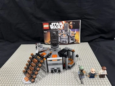 2016 RARO RETIRADO LEGO Star Wars: cámara de congelación de carbono (75137) Foto 1 de 3
