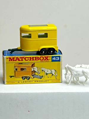 Matchbox No. 43 Pony Trailer with F-Type Original Box, Green Base - Image 1 of 4