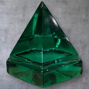 Schiff Deck Prisma grün Glas Maritim Pyramide Briefbeschwerer Sechseck 4x4” 4,5” hoch - Bild 1 von 8
