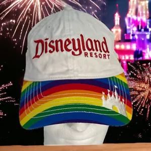 Cappello Disneyland Resort Parchi Disney Bandiera Orgoglio Colori Arcobaleno Castello di Cenerentola - Foto 1 di 9