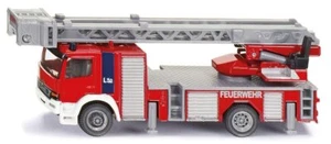 Siku 1841 Mercedes Benz Feuerwehrdrehleiter L32 rot Maßstab 1:87 NEU!° - Picture 1 of 4