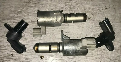 Juego de entrada y escape de solenoide sincronización variable Ford Focus 1,6 gasolina 2011-2018 MK3 Foto 1 de 4