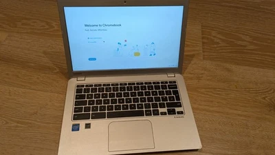 Toshiba CB30-B-103 Chromebook, Intel Celeron, 2GB RAM, 16GB SSD, 13.3", Silver - Image 1 of 4