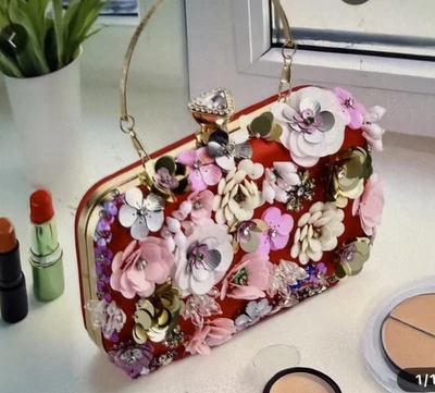 Handmade Floral Beaded Evening Clutch Bag With Diamond Closure Detachable Chain  - Image 1 of 4