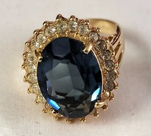 Natural Oval Cut Blue Tourmalin 14K Yellow Gold HGE Woman's Ring Size 9.75 NOS - Picture 1 of 9