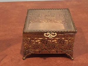 Antique Vintage Glass Top Brass Art Nouveau Trinket Jewelry Display Box - Picture 1 of 8