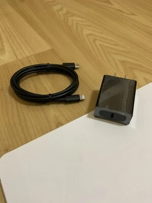 New Original Genuine Apple Iphone 11 PRO MAX  & 12 FAST OEM LIGHTNIN Wall Charge - Image 1 of 4