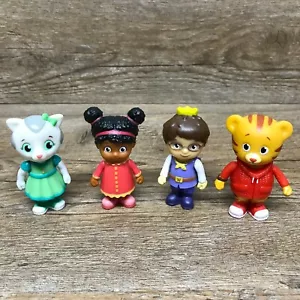 Daniel Tigers Nachbarschaft Freunde & Familie Figuren 4 Stück gebraucht  - Bild 1 von 5