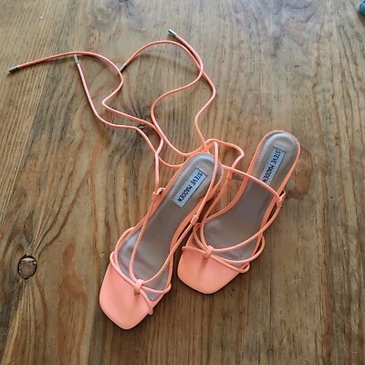 Steve Madden Orange Circular Wedge Heels With Leg Ties Foto 1 de 4