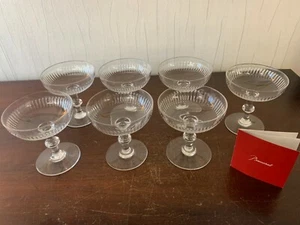 Lotto Di 7 Tazze A Champagne Cristallo Di Baccarat (Prezzo Del Lotto ) - Foto 1 di 8