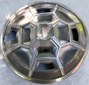1976 1977 1978 Datsun B210 13" Hubcap Wheel Cover #0A p/n 40315-H5900 - Picture 1 of 4